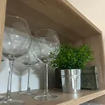 Liriq - Free Parking Apartment