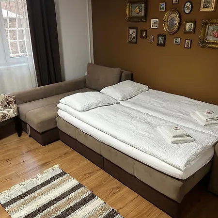 Liriq - Free Parking Saraievo